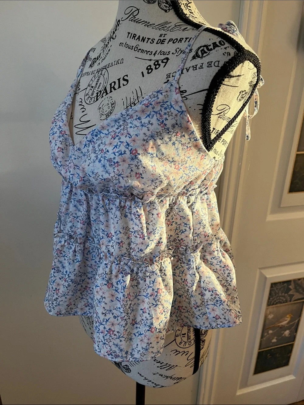 💗Floral Tie-Shoulder Ruffle Cami Top - White/Blue/Pink - Picture 7 of 8